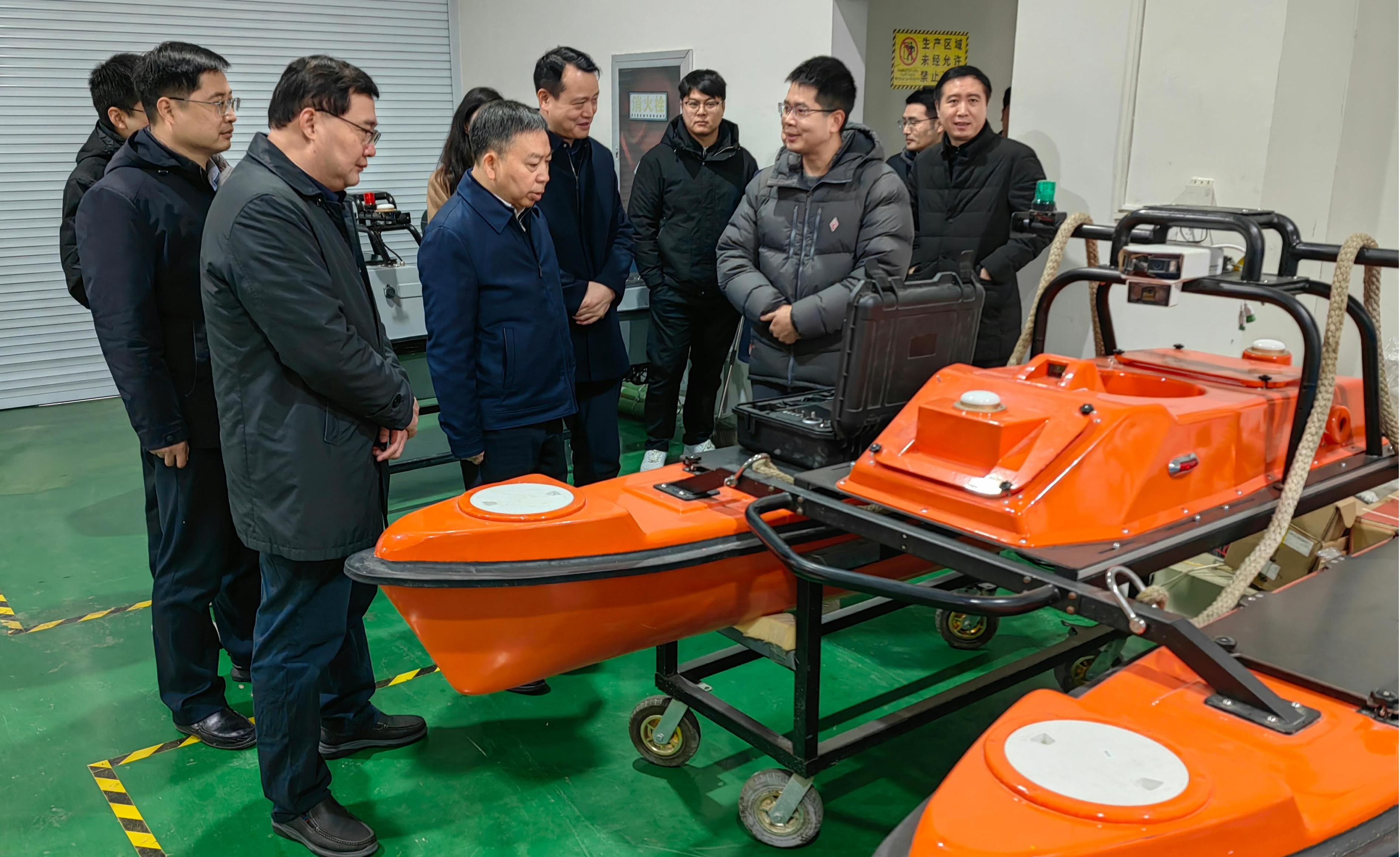 市長(zhǎng)尹衛(wèi)民一行蒞臨鎮(zhèn)江元理創(chuàng)新科技有限公司調(diào)研